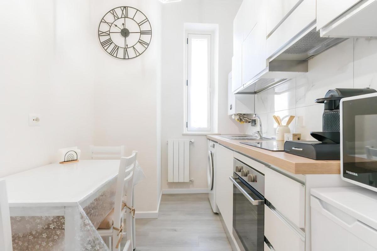 Appartamento 10 Min From Termini Sisters Cozy